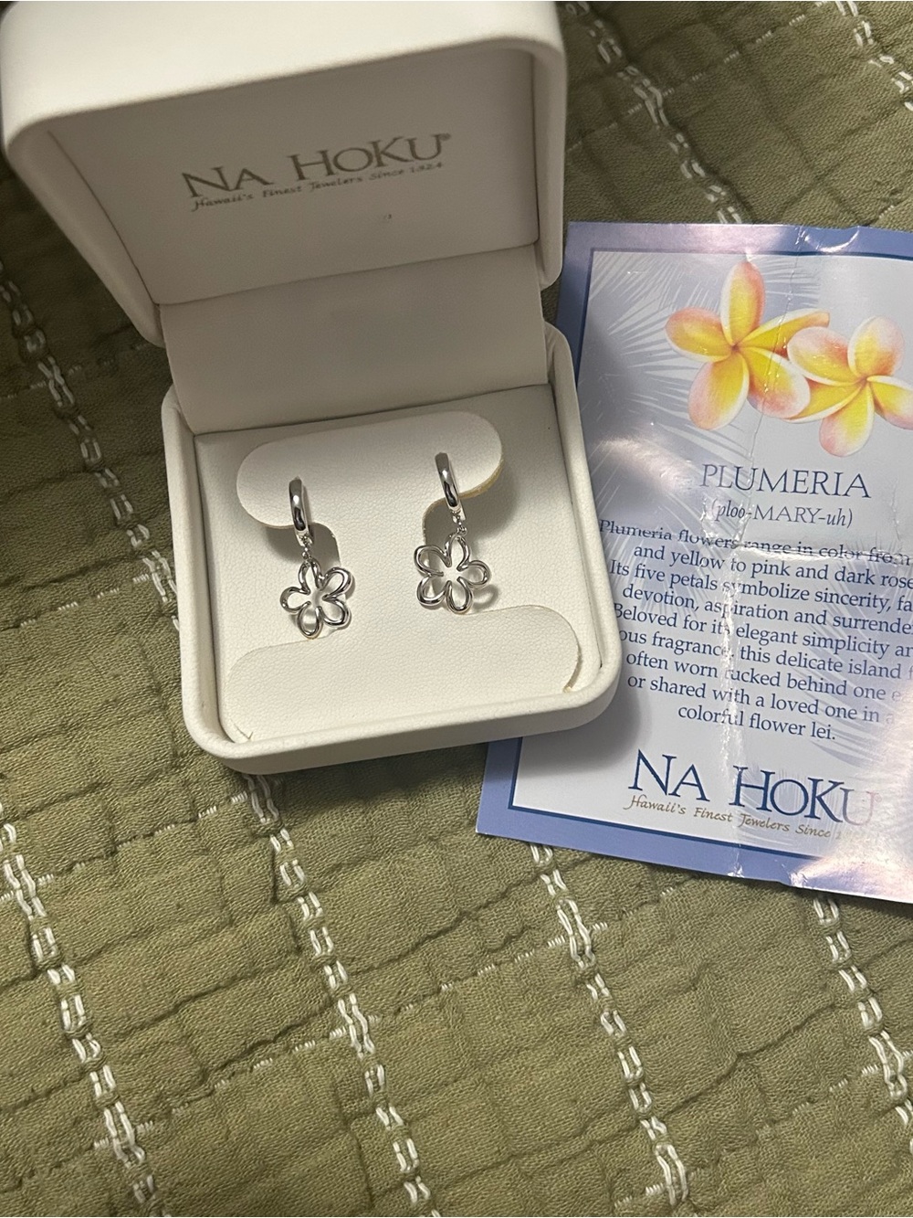 Na Hoku Sterling Silver Floating Plumeria Flower Drop Hoop Earrings Hawaii - Picture 6 of 7